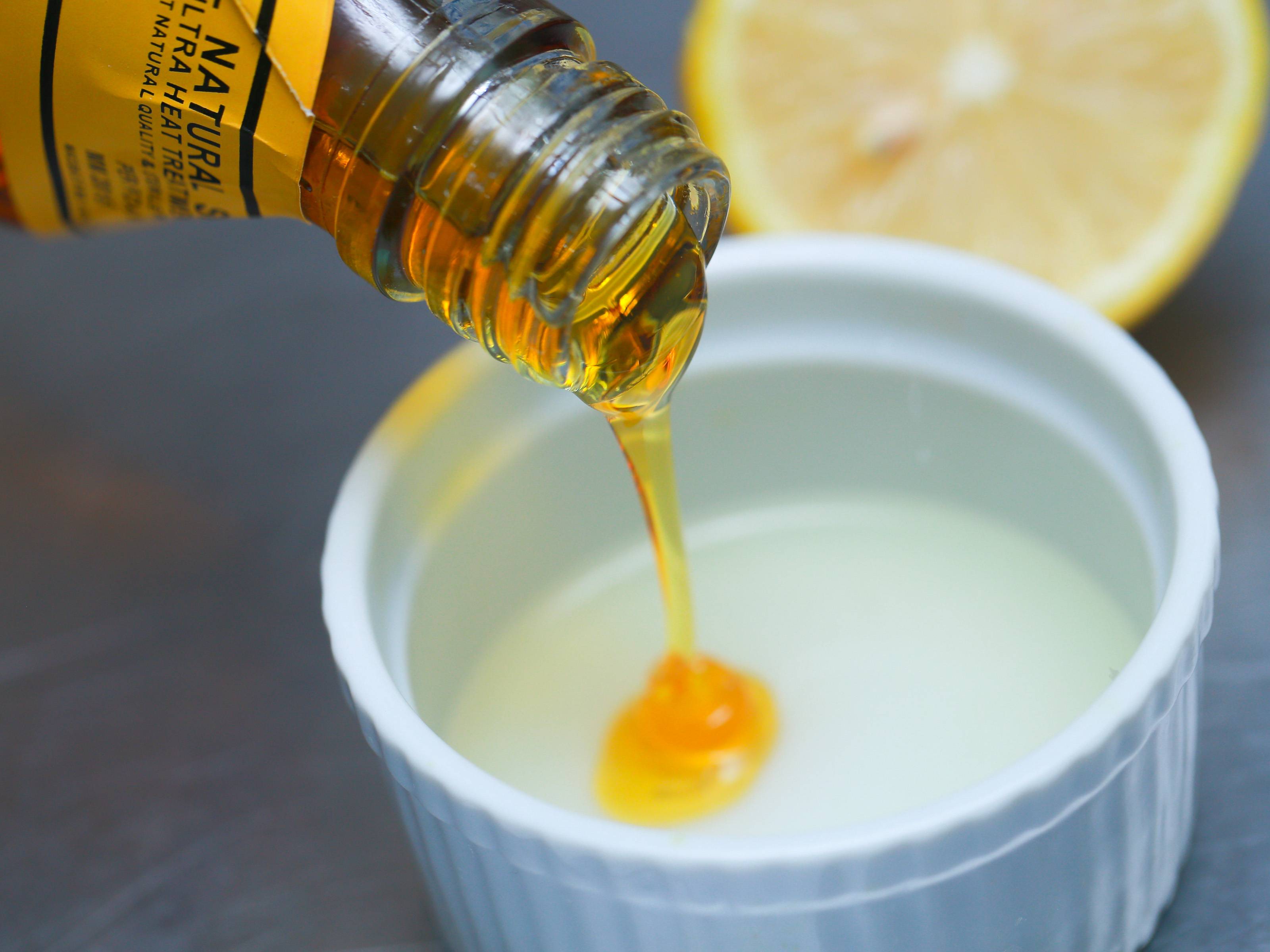 Маска для волос с лимоном. Мед с эфирными маслами. Сливочное масло с медом. Медовое масло для лица. Оливковое масло и мед.