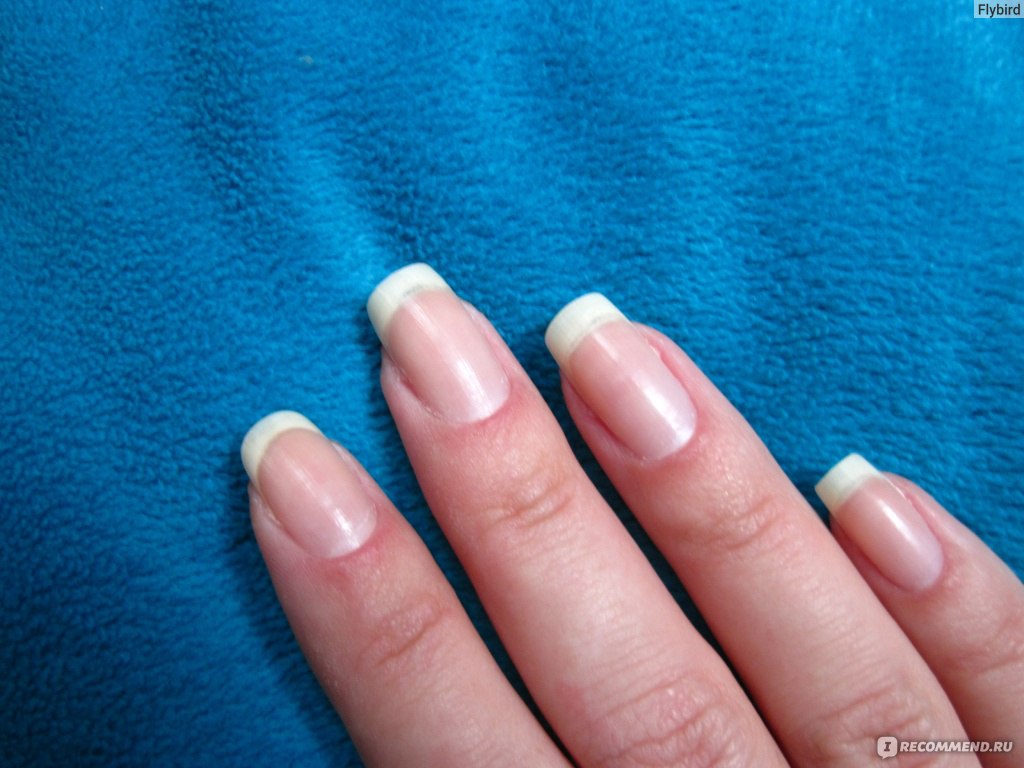 Лунулы. Белые кончики ногтей на руках. Крепкие ногти. Отросшие белые ногти.