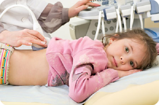 Проведение процедуры УЗИ почек ребенку